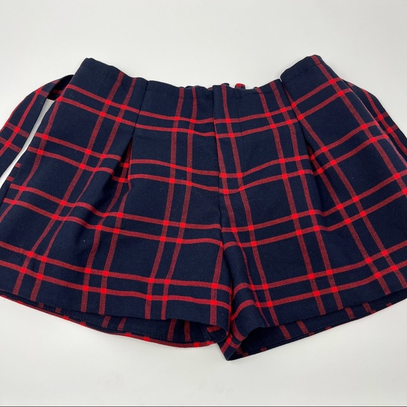 Bershka Pants - Plaid Shorts L